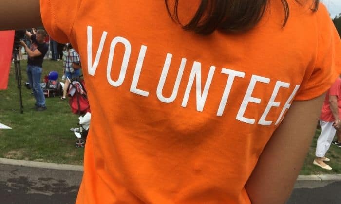 volunteer in sobriety
