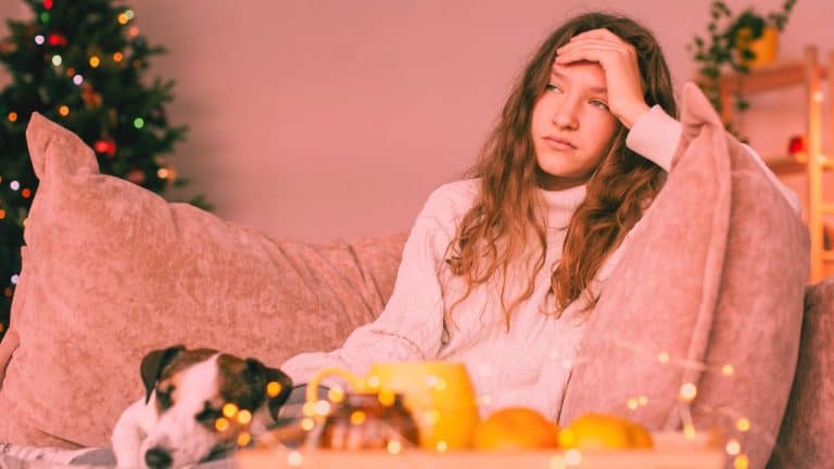 How to Survive the Holidays Alone (Tips from a Reformed Loner)