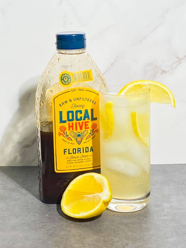 HoneyLemon Ginger Mocktail (3Ingredients) Soberish